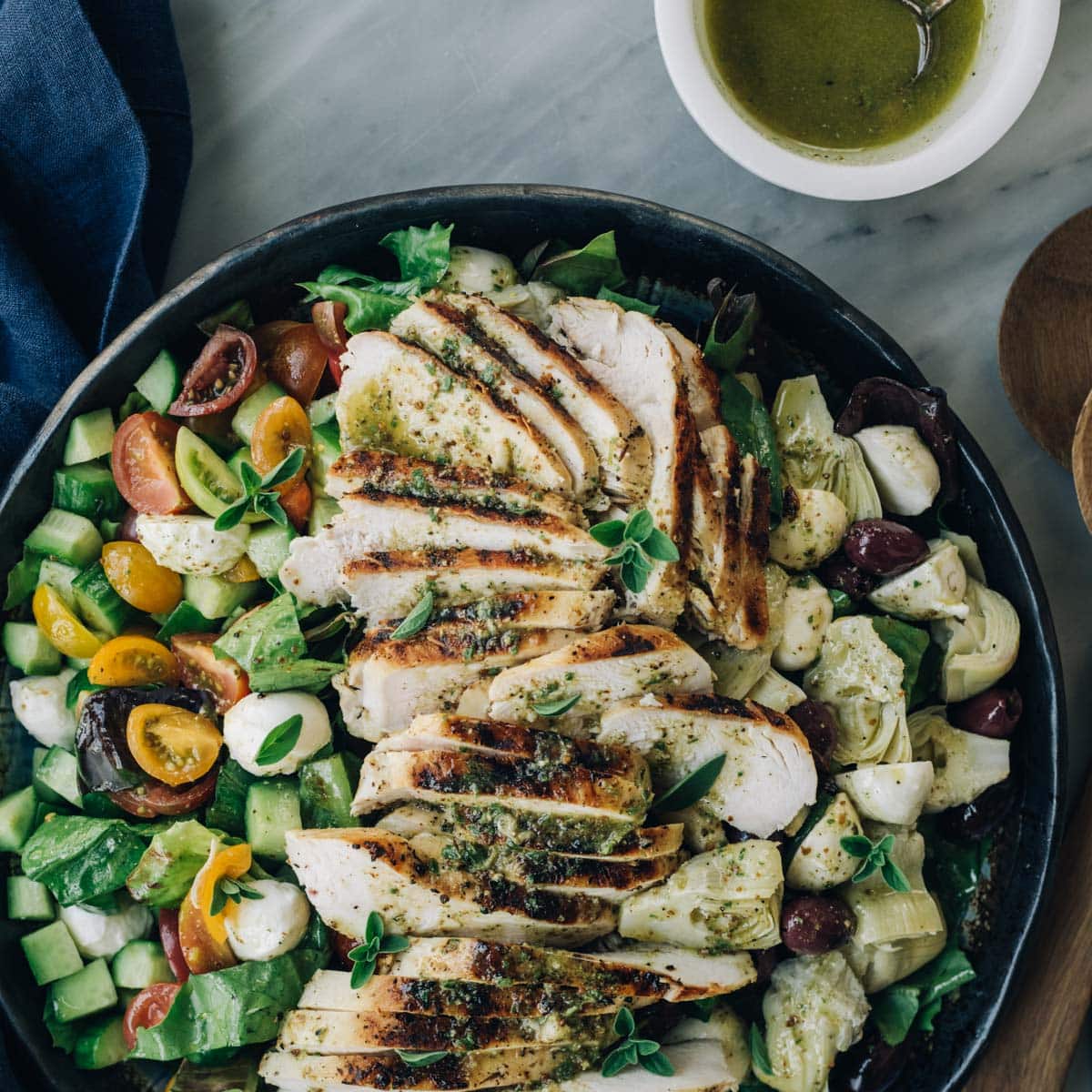 Mediterranean Salad with Grilled Chicken - Libellula